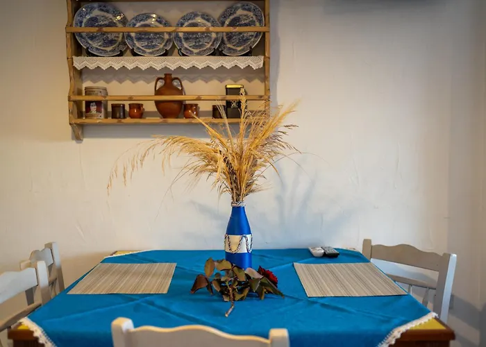 Matina's Family Mikri Vigla