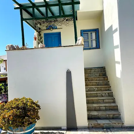 Matina's Family מיקרי ויגלה